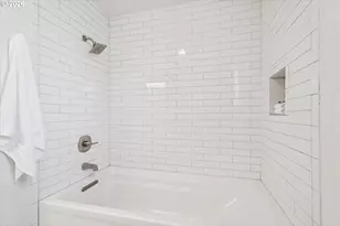 14410 NE Sacramento St, Portland, OR 97230 - Photo 22