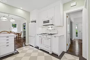 2241 NE 33rd Ave, Portland, OR 97212 - Photo 16