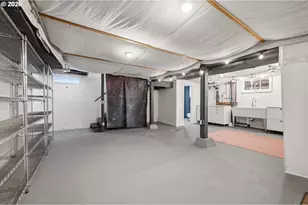 2241 NE 33rd Ave, Portland, OR 97212 - Photo 28