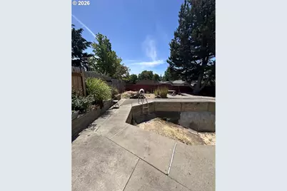 2122 Hill Way, Medford, OR 97504 - Photo 30