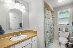 22225 SE Peggy Ann Dr, Damascus, OR 97089 - Photo 10