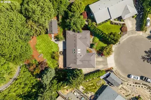 1066 NE 6th Dr, Hillsboro, OR 97124 - Photo 36