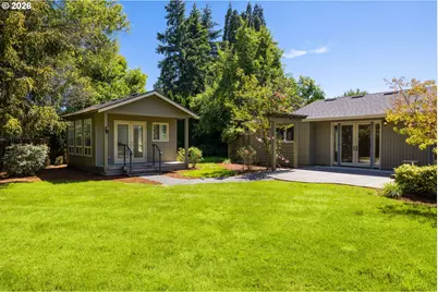 1066 NE 6th Dr, Hillsboro, OR 97124 - Photo 28