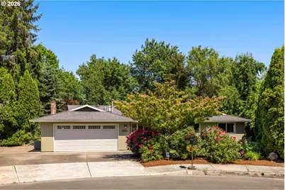 1066 NE 6th Dr, Hillsboro, OR 97124 - Photo 1
