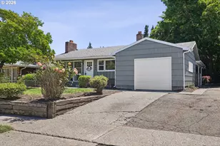 11942 NE Siskiyou St, Portland, OR 97220 - Photo 2
