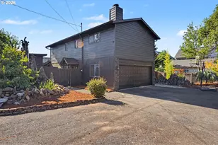 2315 NE 112th Ave, Portland, OR 97220 - Photo 2