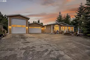 421 Sherwood Loop, Florence, OR 97439 - Photo 2