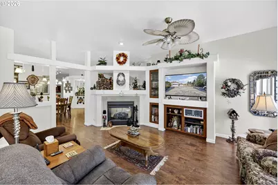 421 Sherwood Loop, Florence, OR 97439 - Photo 14