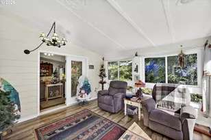 421 Sherwood Loop, Florence, OR 97439 - Photo 4