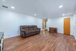 2219 19th St, Springfield, OR 97477 - Photo 6