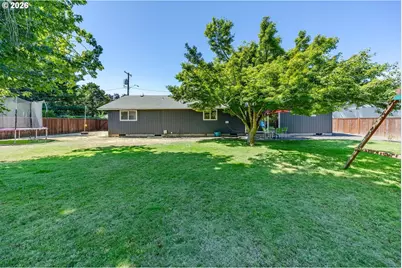 2219 19th St, Springfield, OR 97477 - Photo 30
