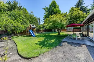 2219 19th St, Springfield, OR 97477 - Photo 28