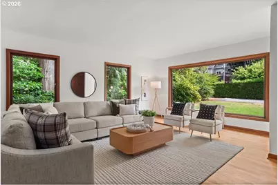 1710 SW Broadway Dr, Portland, OR 97201 - Photo 6