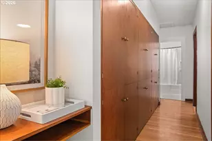 1710 SW Broadway Dr, Portland, OR 97201 - Photo 16