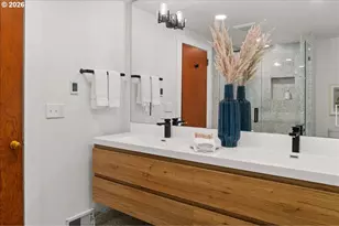 1710 SW Broadway Dr, Portland, OR 97201 - Photo 20