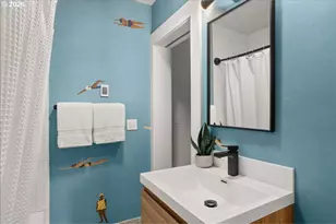 1710 SW Broadway Dr, Portland, OR 97201 - Photo 24