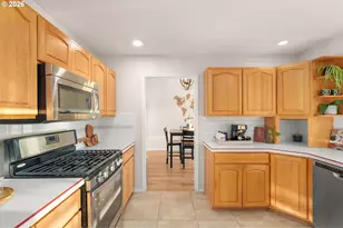 1593 SW 213th Ave, Beaverton, OR 97003 - Photo 12