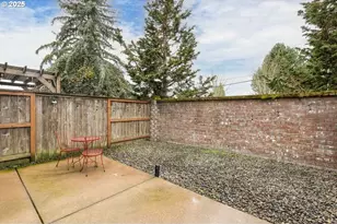 433 SW Pemberly Loop, McMinnville, OR 97128 - Photo 22