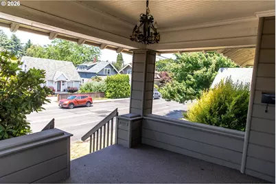 3234 SE Cesar E Chavez Blvd, Portland, OR 97202 - Photo 4