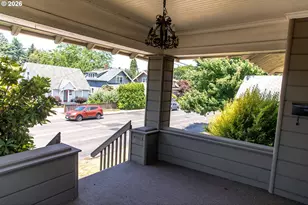 3234 SE Cesar E Chavez Blvd, Portland, OR 97202 - Photo 4