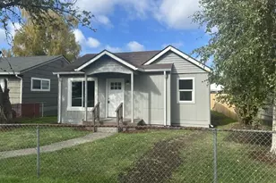 273 Baltimore St, Longview, WA 98632 - Photo 2