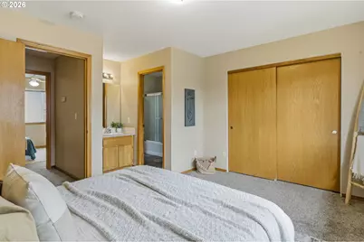 1022/1034 NE Lija Loop, Portland, OR 97211 - Photo 16