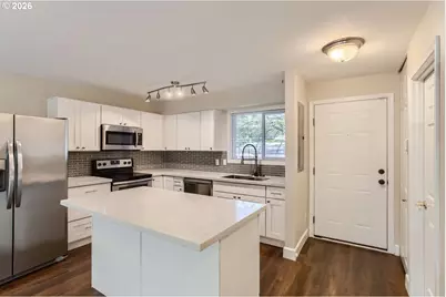 4 Touchstone #143, Lake Oswego, OR 97035 - Photo 4