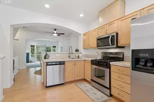 15400 SW Mallard Dr, Beaverton, OR 97007 - Photo 10