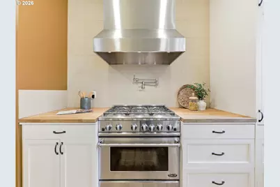 12360 SW Tooze Rd, Sherwood, OR 97140 - Photo 16