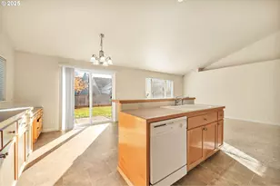 158 Mackin Ave, Eugene, OR 97404 - Photo 22