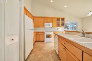 158 Mackin Ave, Eugene, OR 97404 - Photo 20