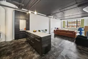1314 NW Irving St, Portland, OR 97209 - Photo 12