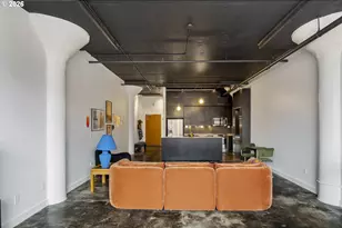 1314 NW Irving St, Portland, OR 97209 - Photo 24