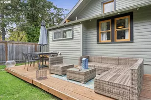 10214 SE Yukon St, Portland, OR 97266 - Photo 30