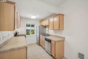 2680 SW 87th Ave, Portland, OR 97225 - Photo 12