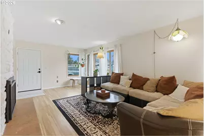 16816 SE Haig St, Portland, OR 97236 - Photo 8