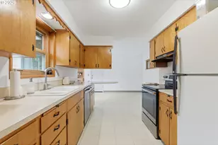 16816 SE Haig St, Portland, OR 97236 - Photo 12