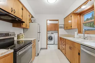 16816 SE Haig St, Portland, OR 97236 - Photo 10