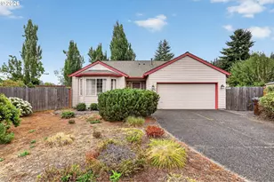 14674 SE Sterling Ct, Clackamas, OR 97015 - Photo 2