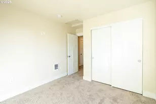 117 E Jersey St, Gladstone, OR 97027 - Photo 12