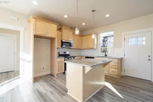 117 E Jersey St, Gladstone, OR 97027 - Photo 6