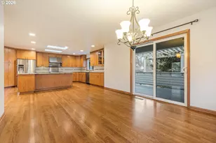 387 NE 15th Ct, Hillsboro, OR 97124 - Photo 10