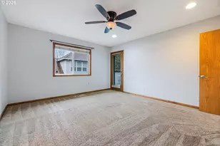 387 NE 15th Ct, Hillsboro, OR 97124 - Photo 16