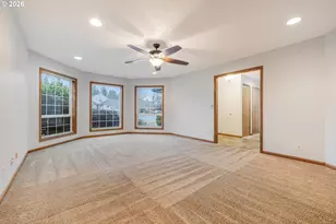 387 NE 15th Ct, Hillsboro, OR 97124 - Photo 14