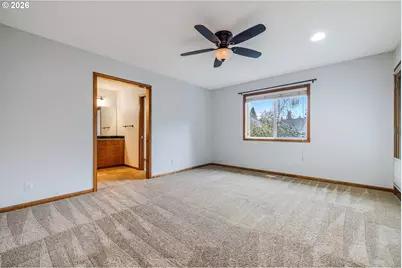 387 NE 15th Ct, Hillsboro, OR 97124 - Photo 16