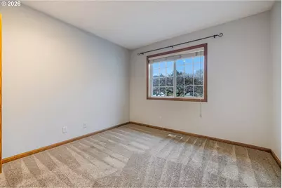 387 NE 15th Ct, Hillsboro, OR 97124 - Photo 22