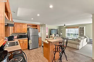 1680 Stark Ave, Coos Bay, OR 97420 - Photo 10