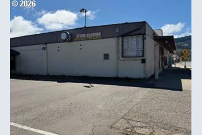 308 N First St, Drain, OR 97435 - Photo 6