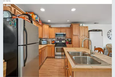 12631 SE Division St #B, Portland, OR 97236 - Photo 22