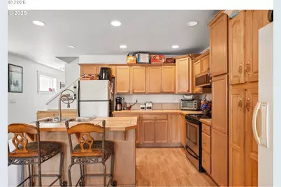 12631 SE Division St #B, Portland, OR 97236 - Photo 24